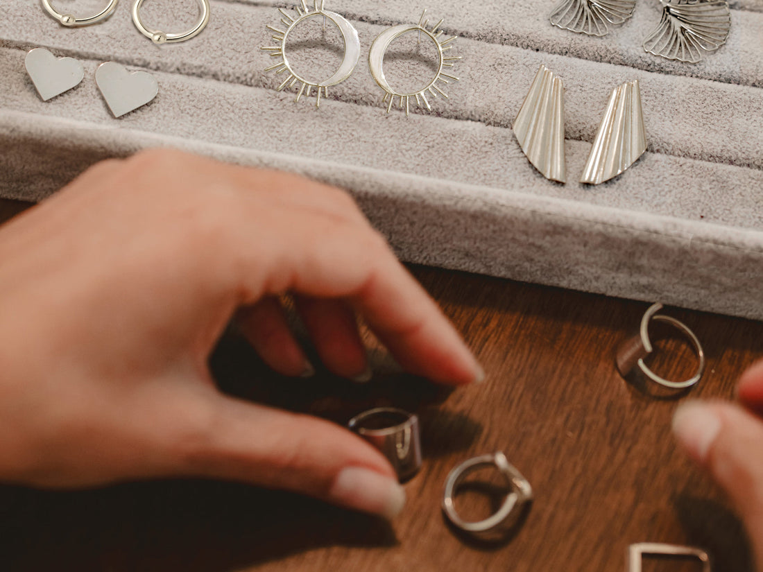 How To Fix Your Tarnished Silver Jewelry